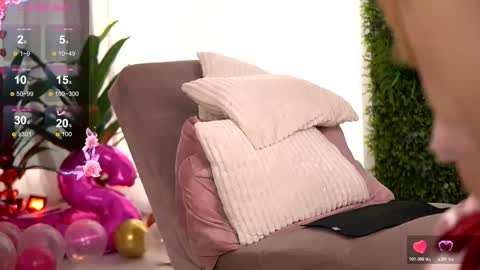 freyaheart online show from February 14, 6:32 am