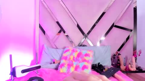 Freyaht online show from February 21, 8:51 am