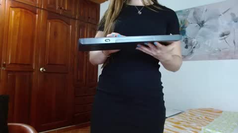 freyanatural online show from January 11, 12:22 am