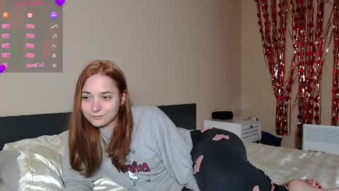 FreyaOliver online show from March 28, 9:36 pm