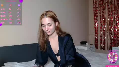FreyaOliver online show from April 13, 4:34 pm