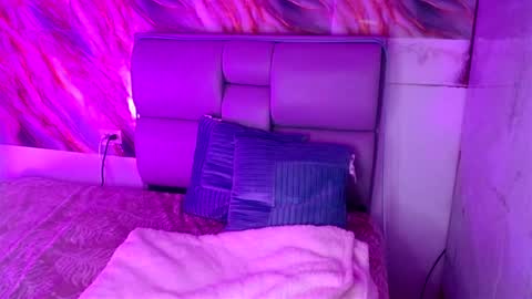 Freyja online show from March 9, 11:25 pm