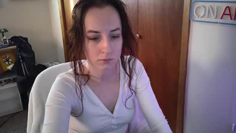 Snapshot of freythegemini chatting on December 18, 8:57 pm FreyaTheGemini online show from December 18, 8:57 pm