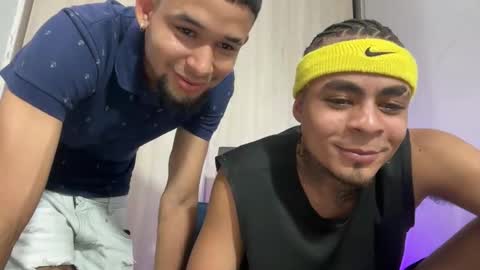 freyva_ online show from April 9, 5:40 am