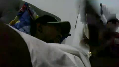Snapshot of freza012 chatting on May 12, 3:31 pm freza012 online show from May 12, 3:31 pm