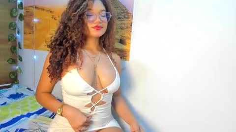 Frezzita online show from October 11, 7:34 pm