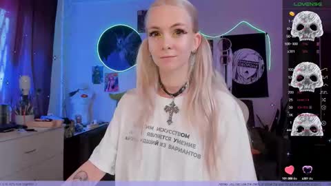 Frida A boost to fortune for the one who gives a thumbs up and a bonus lucky for those who support me by joining the fanclub online show from September 26, 11:58 am