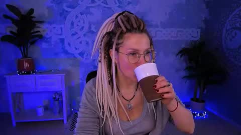 Frida Tander online show from March 30, 5:08 am