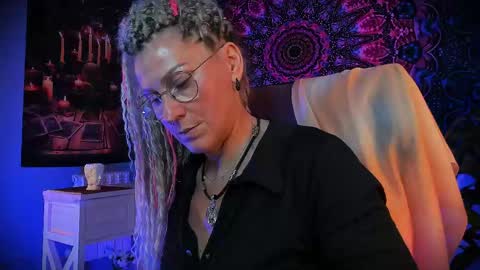 Frida Tander online show from June 5, 6:52 am