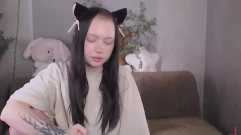 friend_zone_ online show from April 16, 2:51 pm