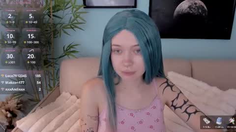 Snapshot of friend_zone_ chatting on July 16, 2:45 pm friend_zone_ online show from July 16, 2:45 pm