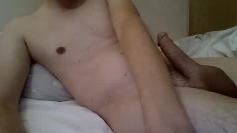 friendly_frank_18 online show from October 22, 10:42 pm