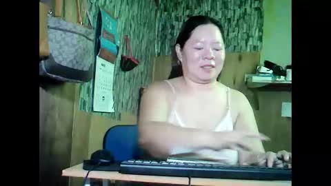 Snapshot of friendychubby chatting on March 9, 2:39 am Nice titis jannah online show from March 9, 2:39 am