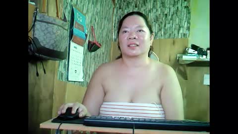 Snapshot of friendychubby chatting on March 9, 5:55 am Nice titis jannah online show from March 9, 5:55 am
