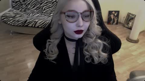 Lilith online show from November 25, 11:32 am