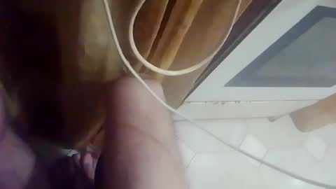 Snapshot of fronion chatting on June 21, 11:29 pm Hornycouple1386 online show from June 21, 11:29 pm
