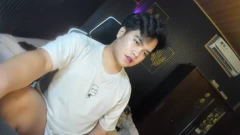 Snapshot of frostbite_69 chatting on July 25, 11:35 pm GABBY online show from July 25, 11:35 pm