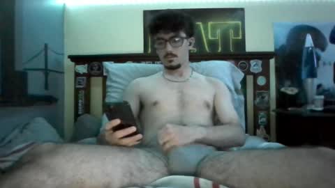 Snapshot of frostedtip06 chatting on May 20, 3:24 am frostedtip06 online show from May 20, 3:24 am