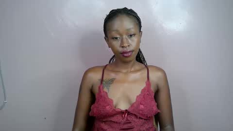 frosty_twinkle online show from January 12, 9:09 pm