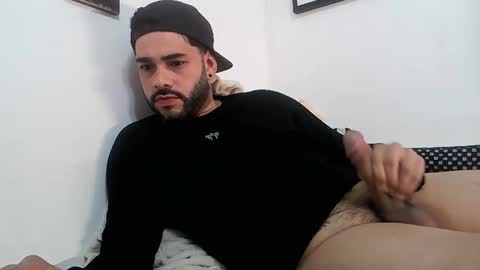 Snapshot of froxd chatting on March 25, 5:24 am Adn online show from March 25, 5:24 am