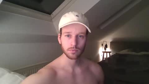 Snapshot of frozenyoga chatting on February 6, 7:29 pm frozenyoga online show from February 6, 7:29 pm