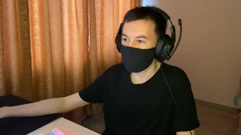 froztai online show from December 22, 6:43 am