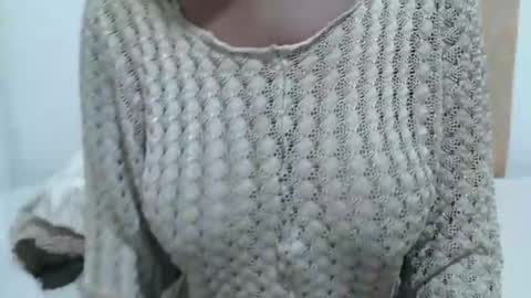 fruity28 online show from December 18, 4:18 am