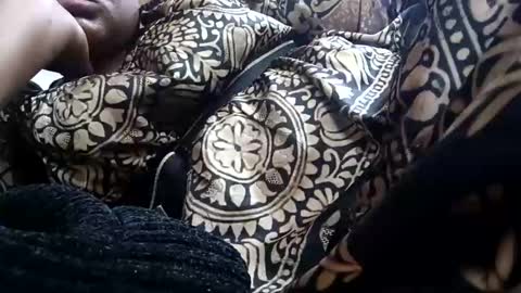 fruity28 online show from February 8, 9:13 am