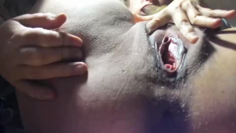 Snapshot of frumcake chatting on January 28, 1:18 am FrumCake online show from January 28, 1:18 am