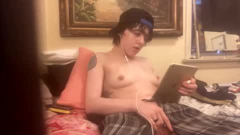 Snapshot of ftmjakeoff chatting on October 27, 2:32 pm ftmjakeoff online show from October 27, 2:32 pm