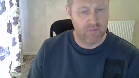 Snapshot of fuck_buddy_uk chatting on February 27, 2:50 pm Fuck Buddy UK online show from February 27, 2:50 pm