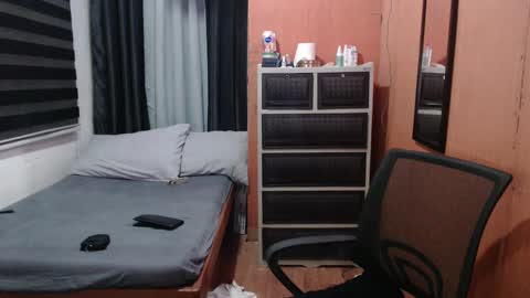 Snapshot of fuck_by_zack chatting on January 8, 1:52 pm Zack online show from January 8, 1:52 pm