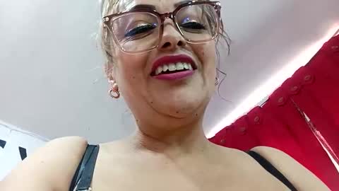 fuck_me_dirty online show from March 27, 5:12 pm