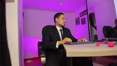 SERGIO THE SEX LAWYER online show from November 3, 8:10 pm