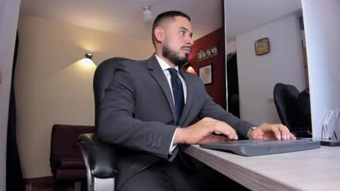 SERGIO THE SEX LAWYER online show from April 7, 3:07 am