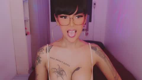 Snapshot of fuckingprincessanna chatting on June 22, 2:03 pm Princess Anna online show from June 22, 2:03 pm