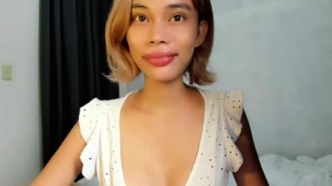 fuckingsexy143 online show from July 16, 3:12 am