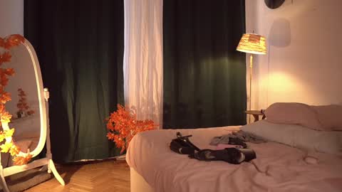 Snapshot of fuckingtoy_ chatting on October 17, 2:08 pm Eva all my links online show from October 17, 2:08 pm