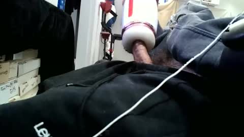 Snapshot of fuckmeallday1975 chatting on February 22, 6:46 am fuckmeallday1975 online show from February 22, 6:46 am