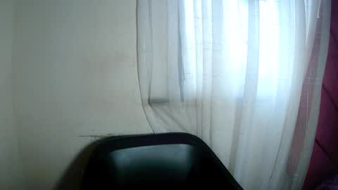 Snapshot of fuckmehot4 chatting on November 14, 9:41 am fuckmehot4 online show from November 14, 9:41 am