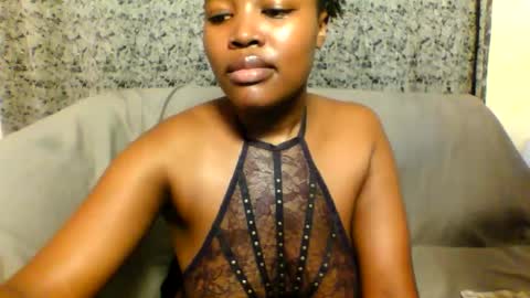 fuckpussy_18 online show from February 12, 4:57 pm