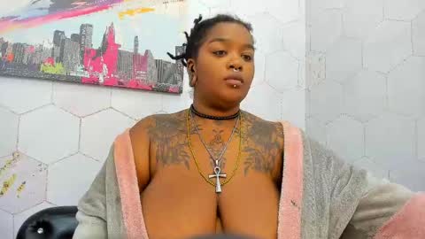 Snapshot of fuentes_anna chatting on September 20, 11:44 am Anna Fuentes online show from September 20, 11:44 am