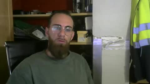 Snapshot of fuerte440 chatting on October 16, 9:54 am fuerte440 online show from October 16, 9:54 am