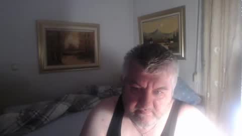 fukingcrazy online show from April 11, 9:02 am