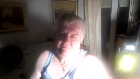 Snapshot of fukingcrazy chatting on July 12, 6:43 pm fukingcrazy online show from July 12, 6:43 pm