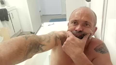 fukmelivenow online show from October 15, 7:03 pm