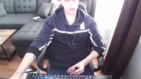 fullandready online show from December 2, 3:25 pm