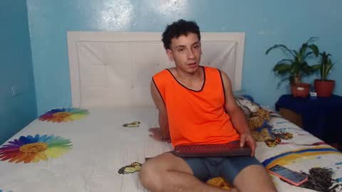 Snapshot of fun_and_horny_ chatting on September 22, 12:01 am fun_and_horny_ online show from September 22, 12:01 am