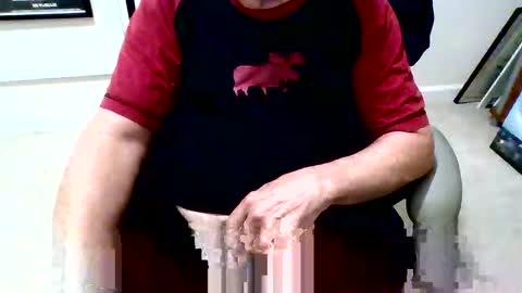 Snapshot of funclemike chatting on September 29, 7:40 pm funclemike online show from September 29, 7:40 pm