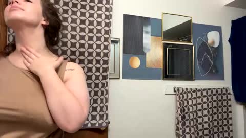 Linnys Palace online show from October 13, 4:18 pm